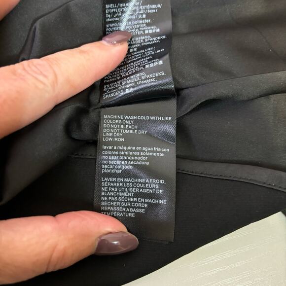 NWT Bebe Black Floral Wrap Dress Size XS DD0566 - Picture 8 of 8